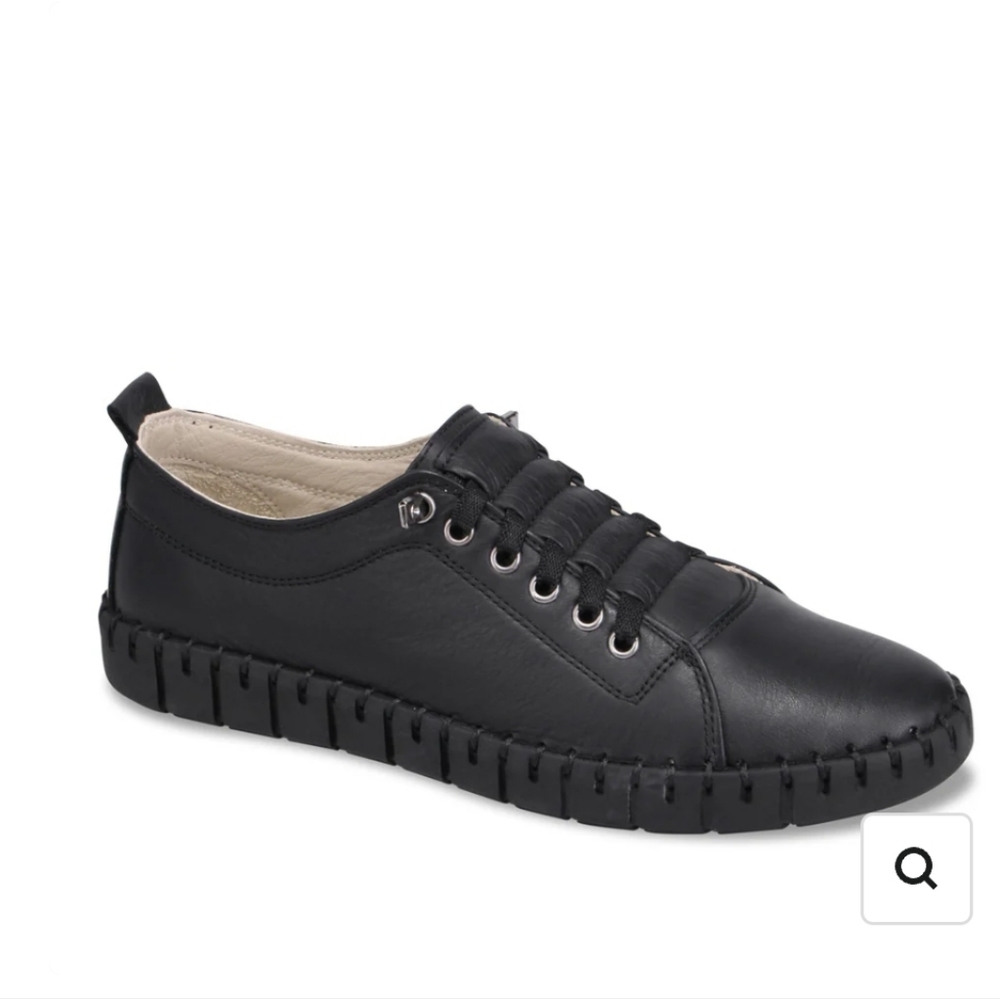 MIZ MOOZ Mackee Casual Sneaker Slip On  Black Leather Size 38 New With Box